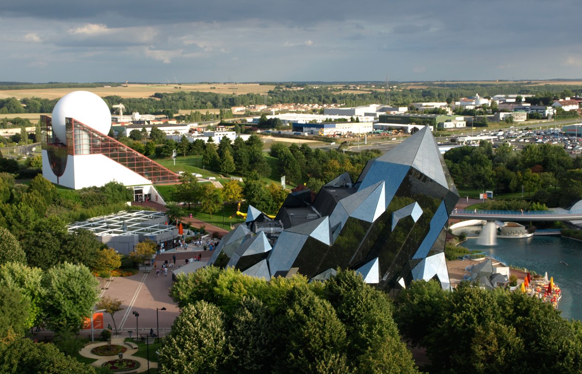 futuroscope-poitiers[1]